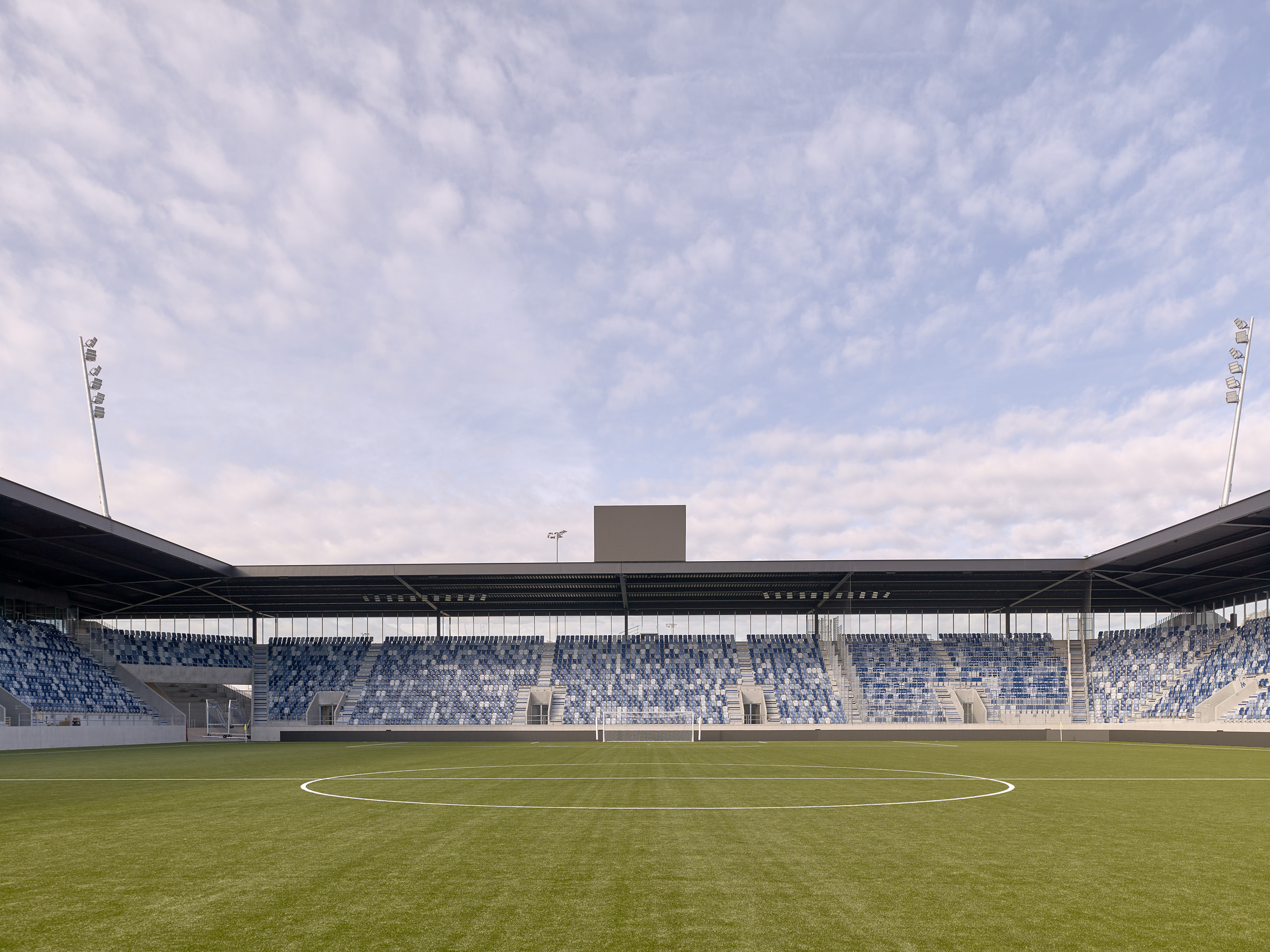 Stade de la Tuilière, Lausanne